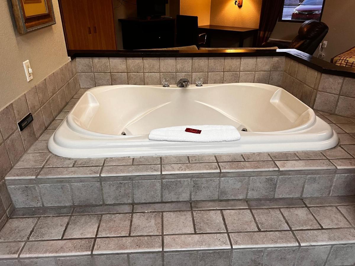 Apple Tree Inn Independence Экстерьер фото